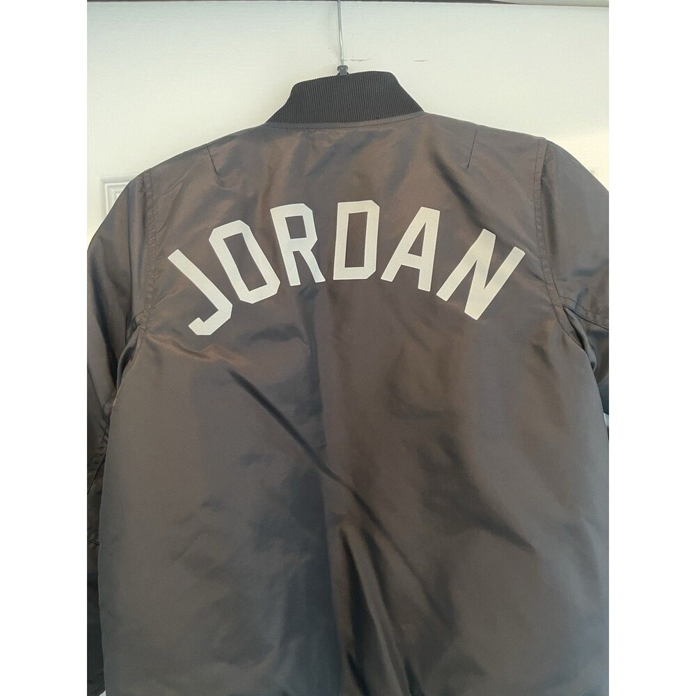 Jordan Black Bomber Jacket Full Zip Lined Logo Graphic Back Teens Size G
